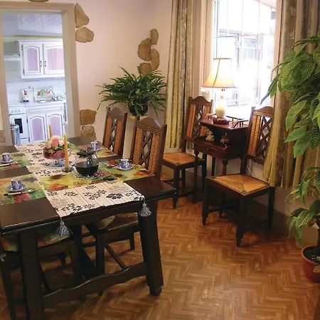 2 Bedroom Amazing In * Houlle